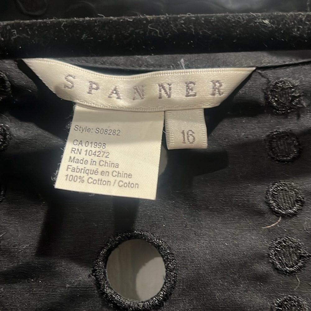Fun black zip front jacket - Picture 4 of 5